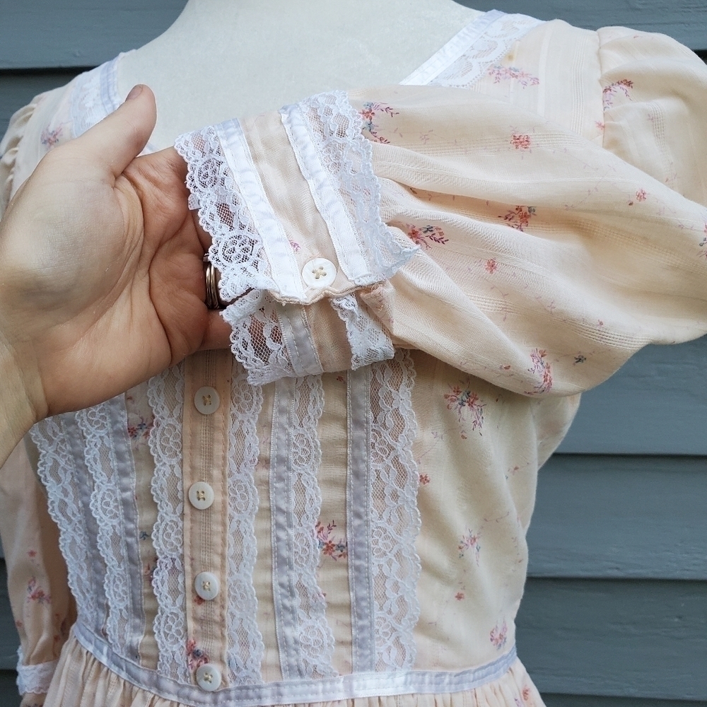 Vintage 70s Handmade Cottagecore Prairie Peach Pink Floral‎ Lace Midi Dress Sm - Picture 3 of 8